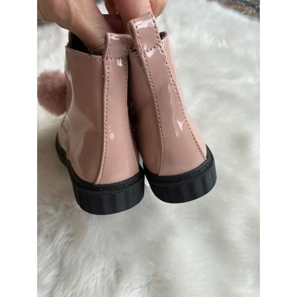 Rachel Shoes‎ Kids Pink Patent Lace Up Combat Boots Pom Poms Size 7